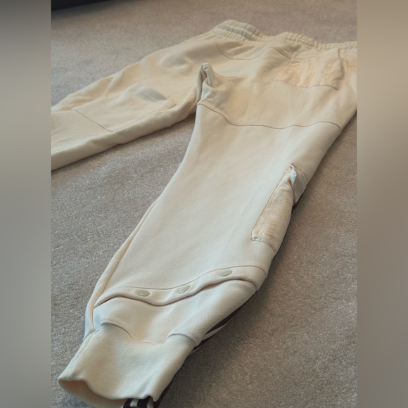 Adidas x Ivy Park - Drop 1 | Cargo Sweatpants, Ecru Tint/Maroon (RARE) - Picture 12 of 16